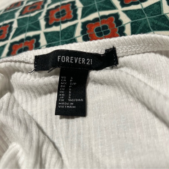 Cropped tank - Picture 3 of 3